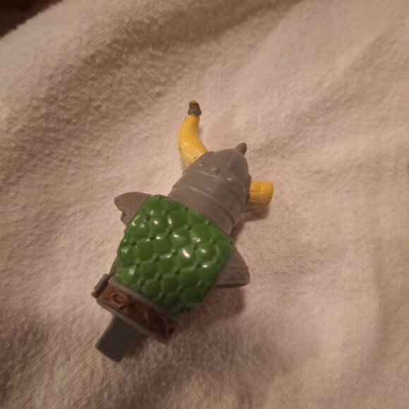 Imaginext Axemin Viking Battle Figure w Helmet Accessories - Picture 9 of 12